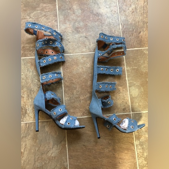CAPE ROBBIN HIGH HEEL SANDALS SIZE: 8..5 - Picture 2 of 8